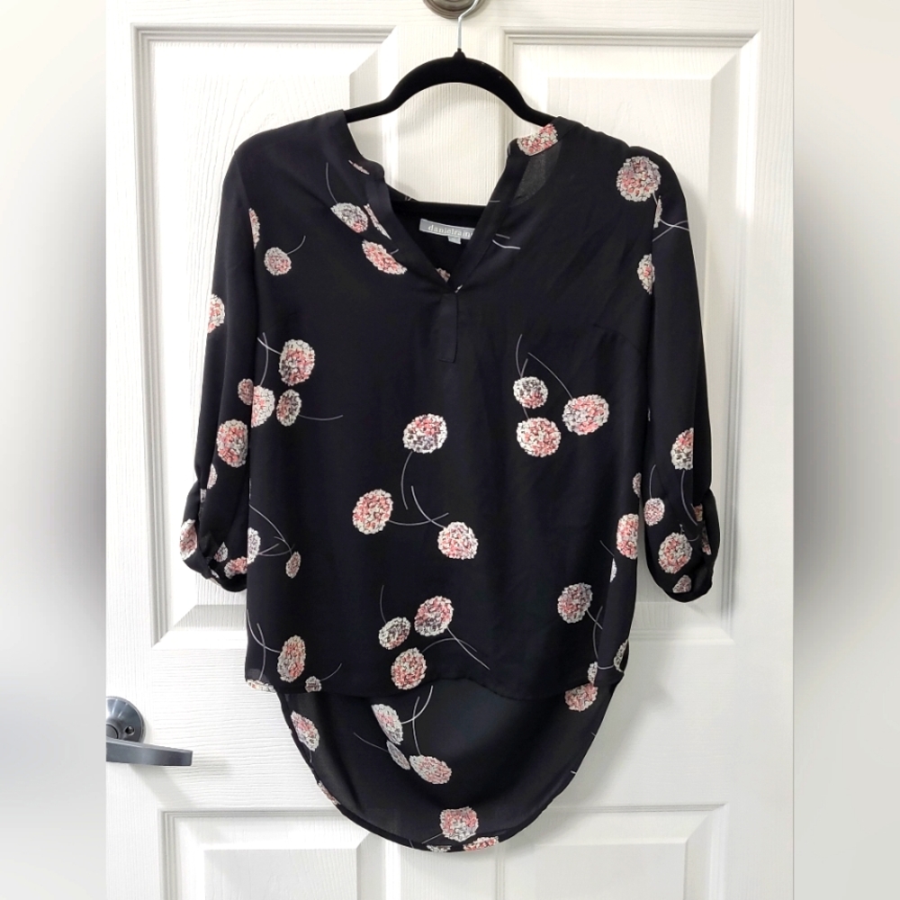 DANIEL RAINN Koda Split Neck Blouse Small Petite